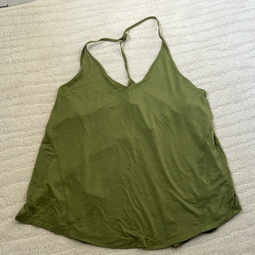Lululemon top